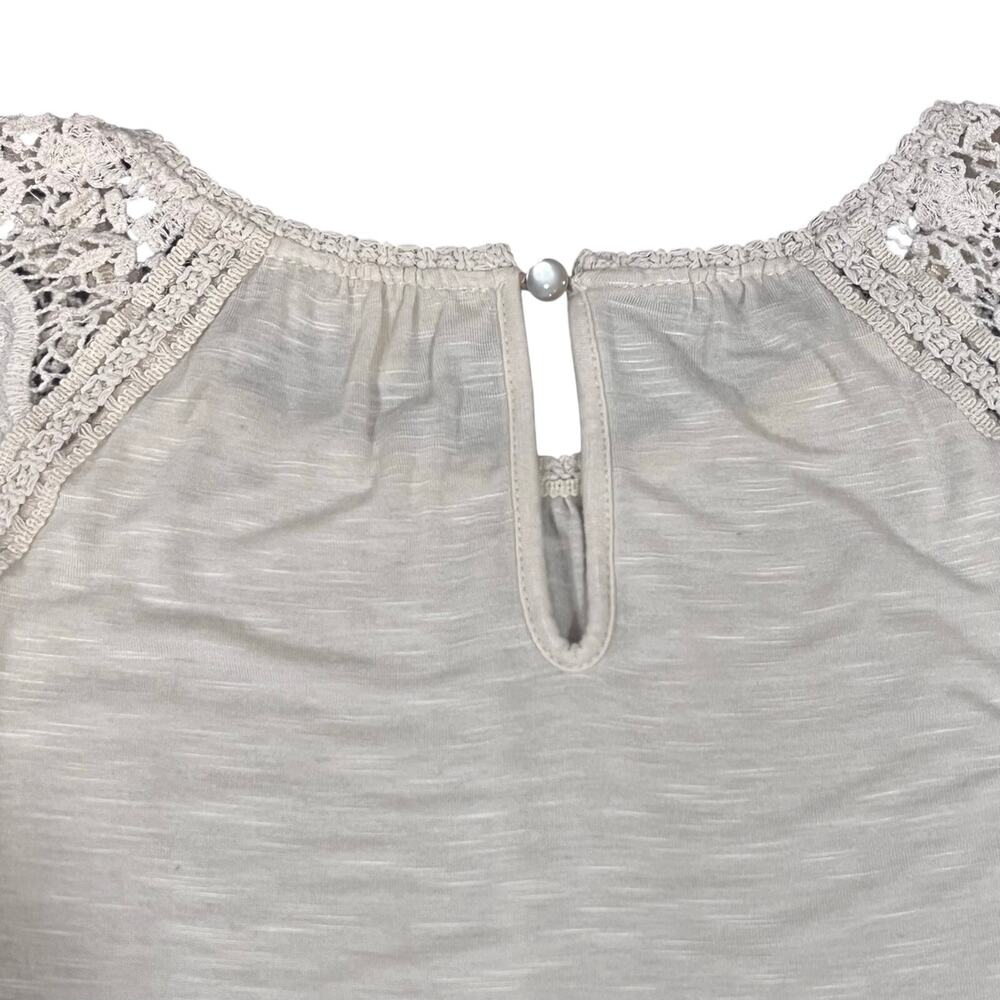 Adiva Women's Crochet Short Sleeve Keyhole Back Cream Blouse Small - Picture 3 of 7